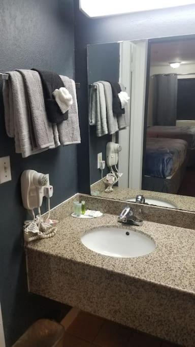 Hotel 2 Queen Beds Hotel Room 226 Booking 斯蒂尔沃特 外观 照片